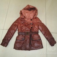 紹興縣鴻達(dá)羽絨制品廠_羽絨服_星星點(diǎn)羽絨服_帶帽長(zhǎng)款_長(zhǎng)款羽絨服_休閑羽絨服_浙江紹興服裝廠